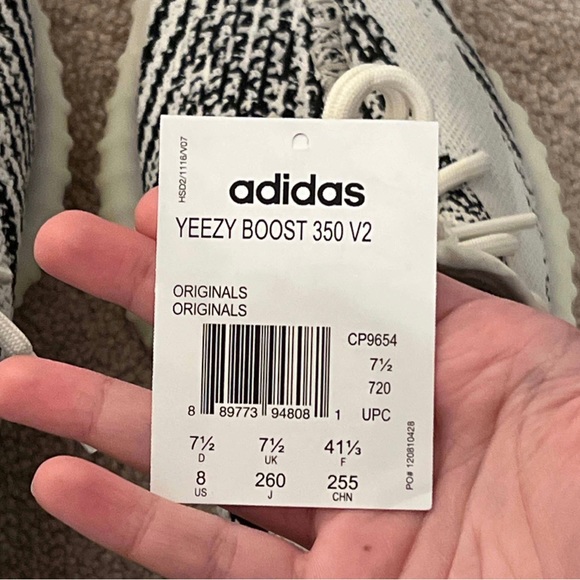Yeezy boost 350 V2 100% authentic - Picture 4 of 6